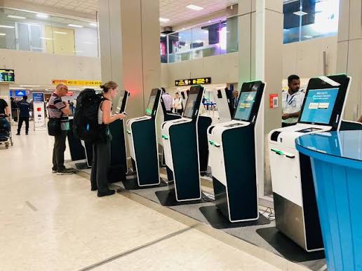 Airport Check-in BIG777 Airline